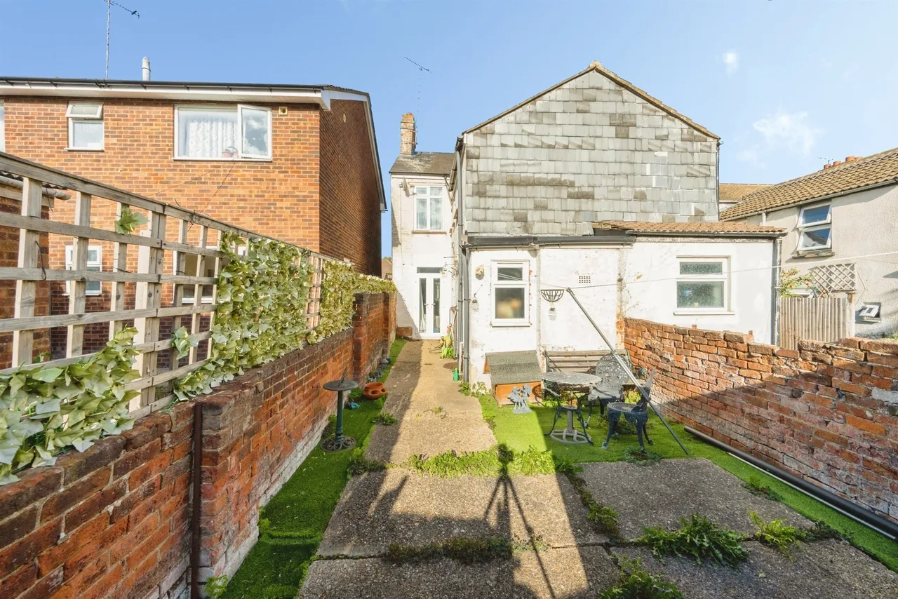 Park Street, Aylesbury, HP20, photo 16