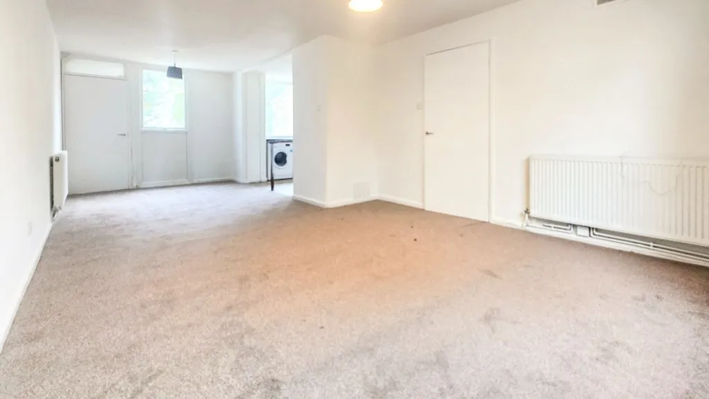 Baukewell Court Northampton, NN3, photo 4