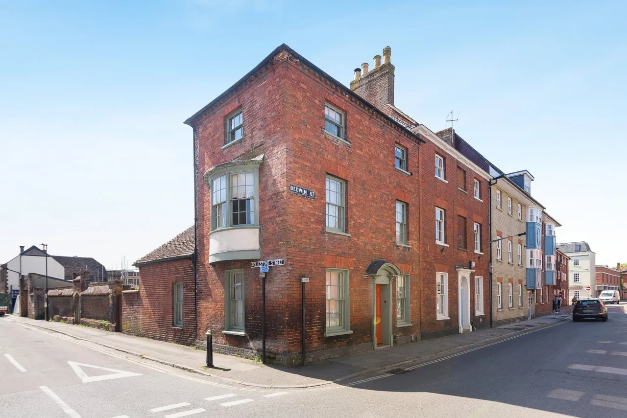 4 bed property for sale — Bedwin Street, Salisbury, Wiltshire, SP1 3UT