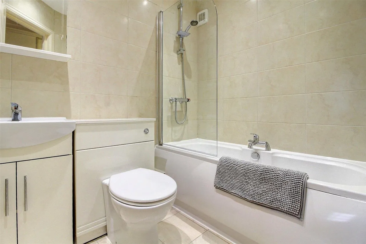 City Road, Shoreditch, EC1V, photo 13