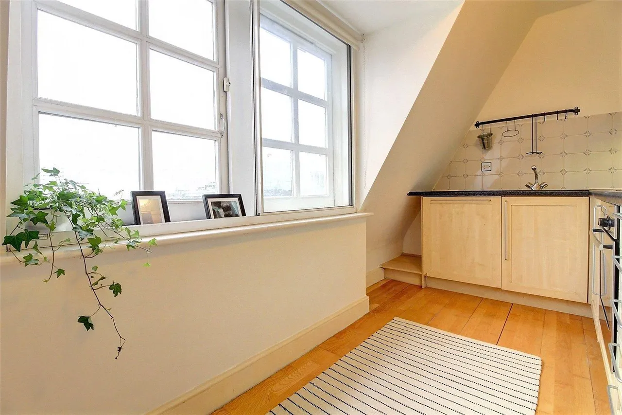 City Road, Shoreditch, EC1V, photo 8