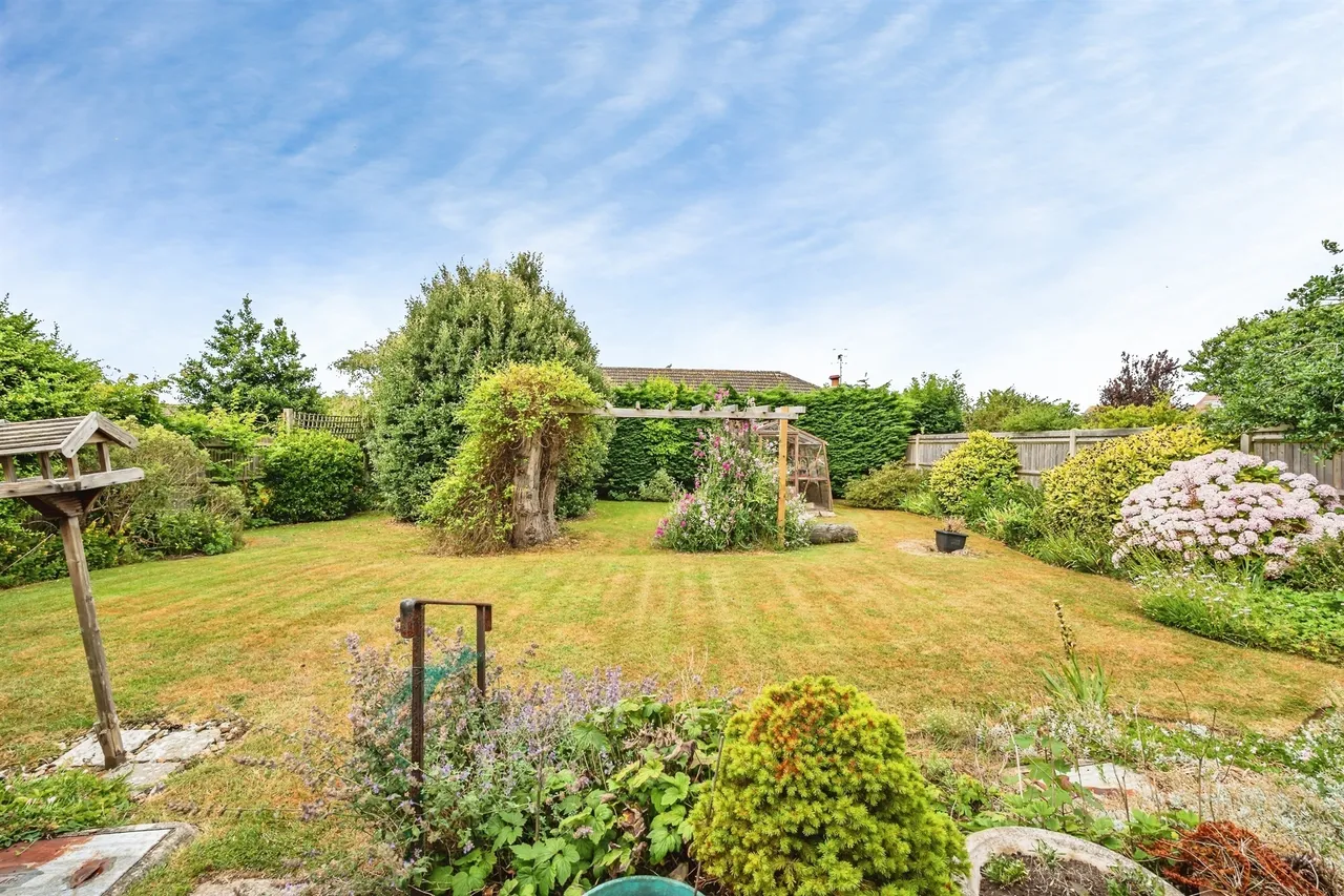Buckingham Close, Seaford, BN25, photo 12