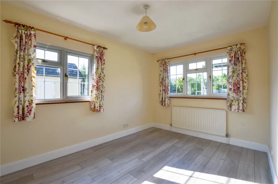 Bungalow Under Offer with 4 bedrooms in Sewards End, Nr Saffron Walden, CB10, photo 8