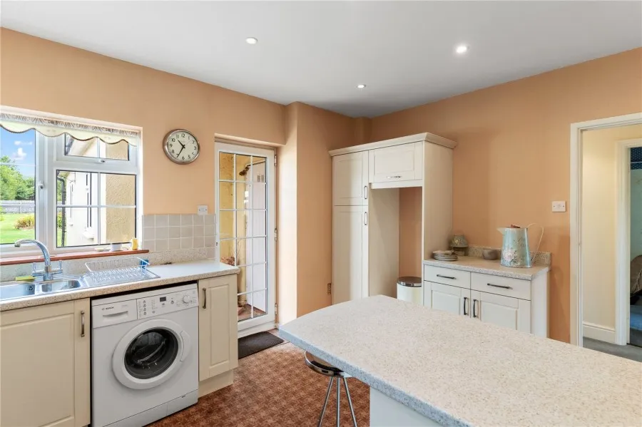 Bungalow Under Offer with 4 bedrooms in Sewards End, Nr Saffron Walden, CB10, photo 16