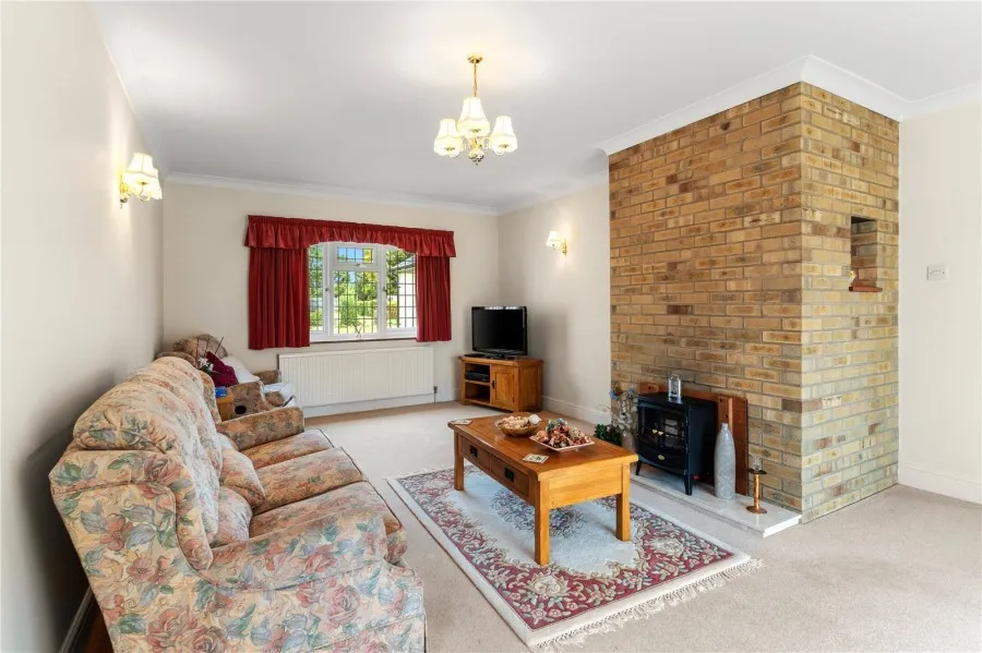 Bungalow Under Offer with 4 bedrooms in Sewards End, Nr Saffron Walden, CB10, photo 6