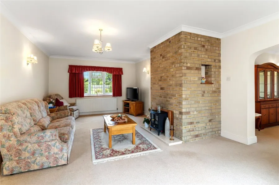 Bungalow Under Offer with 4 bedrooms in Sewards End, Nr Saffron Walden, CB10, photo 9