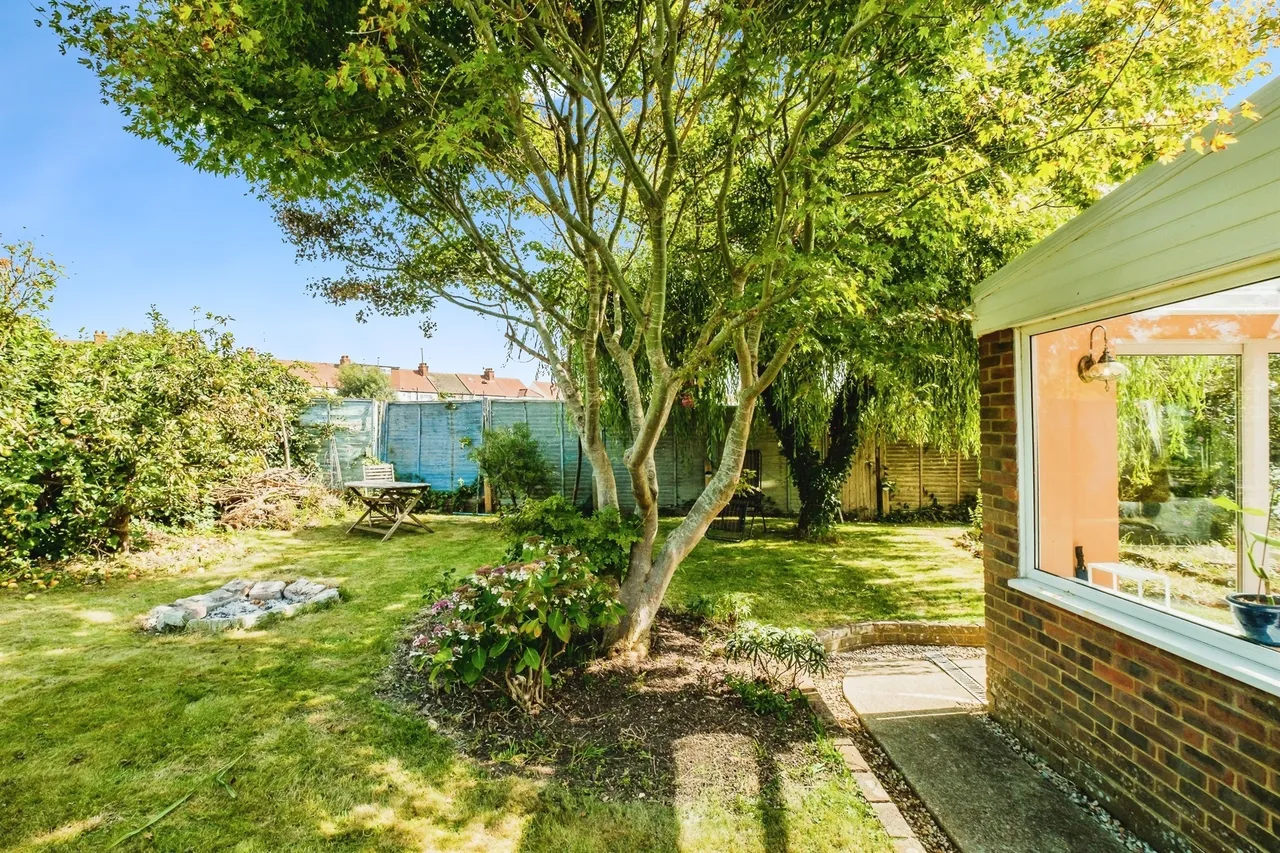 Cross Road Close, Southwick, BN42, photo 13