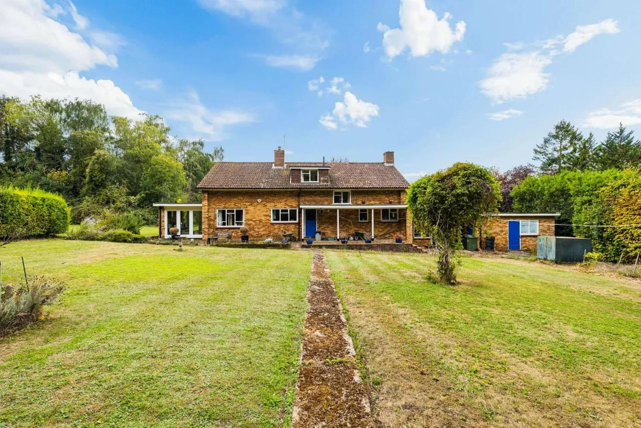 Shere Road, West Clandon, GU4, photo 3