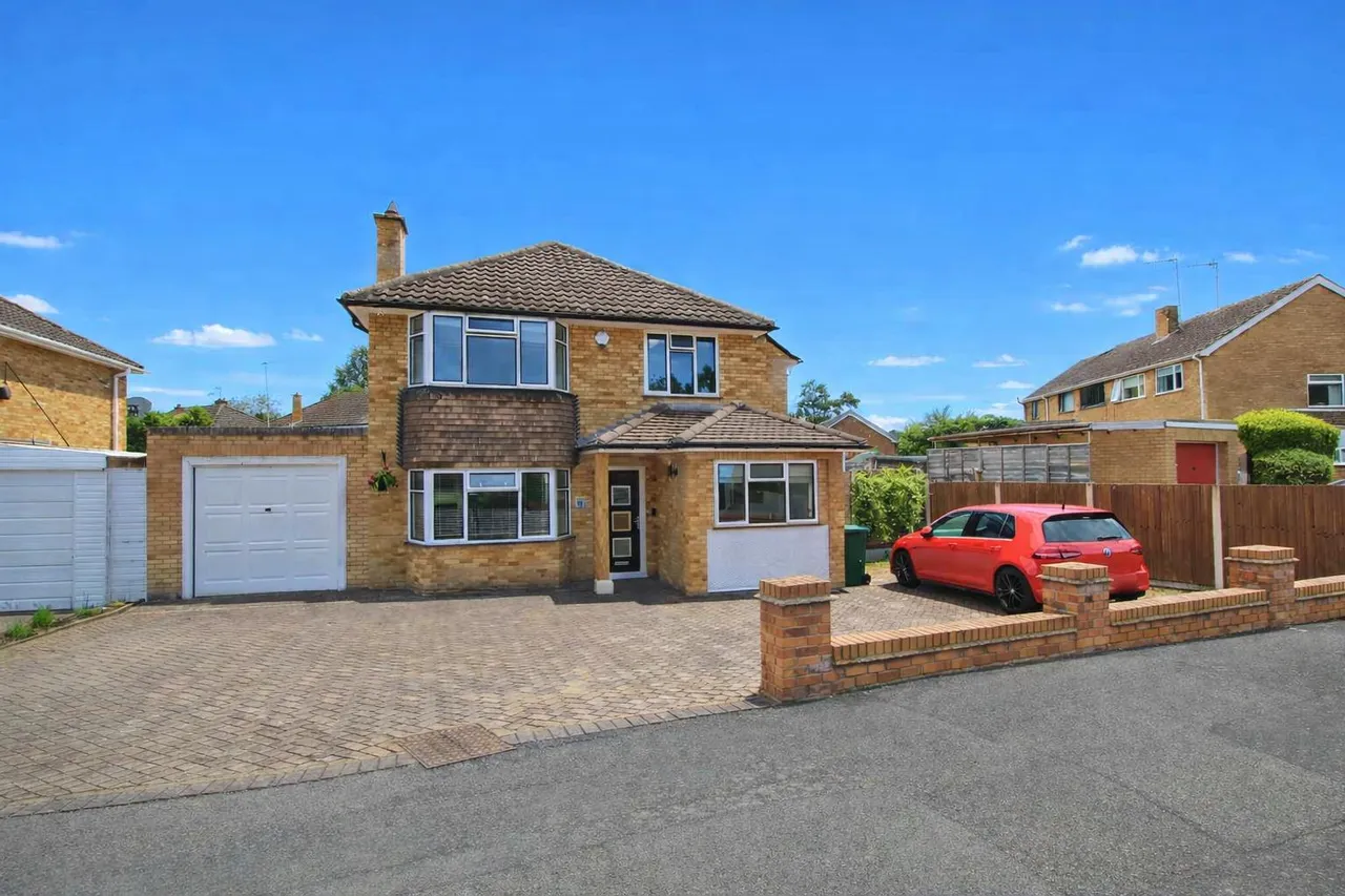 4 bed house for sale, Broomfield Road, Kidderminster, DY11