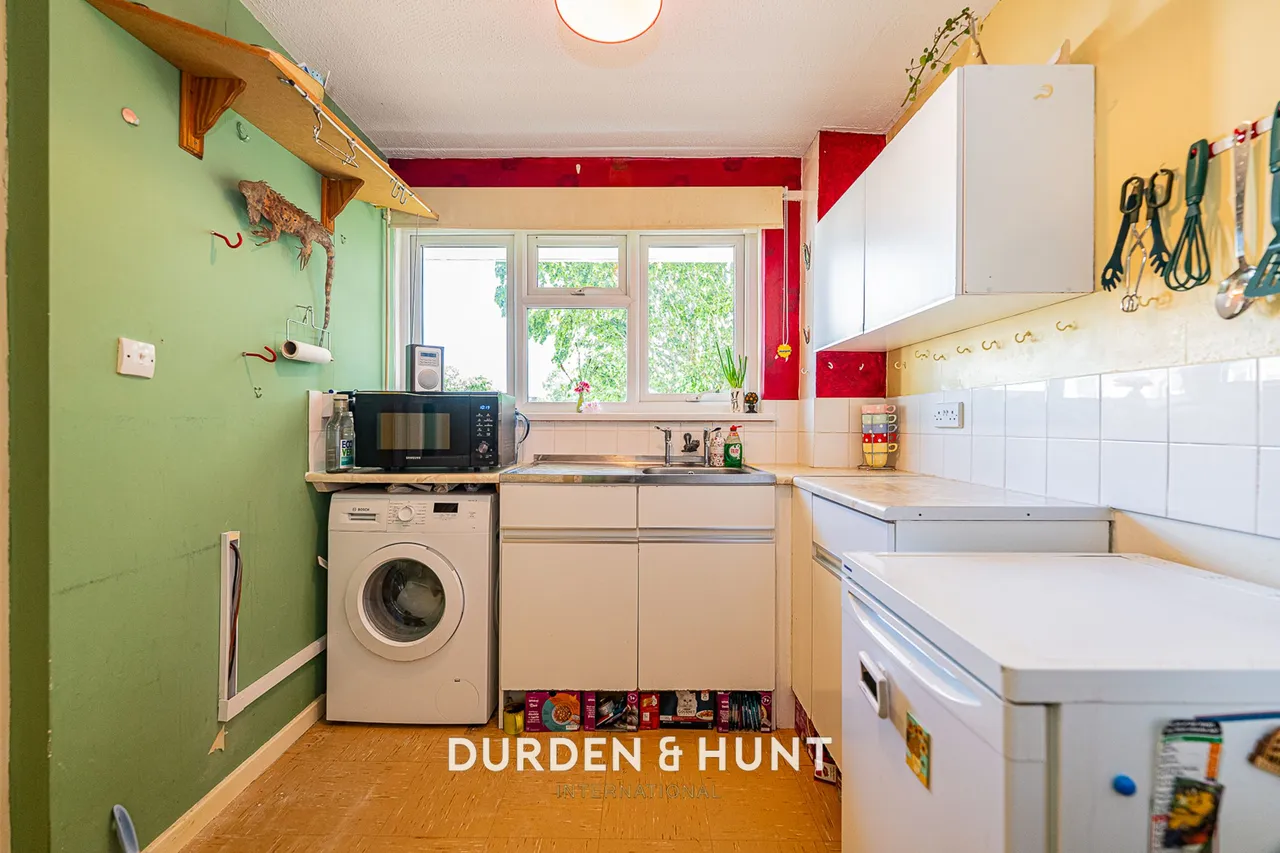 Monksgrove, Loughton, IG10, photo 4