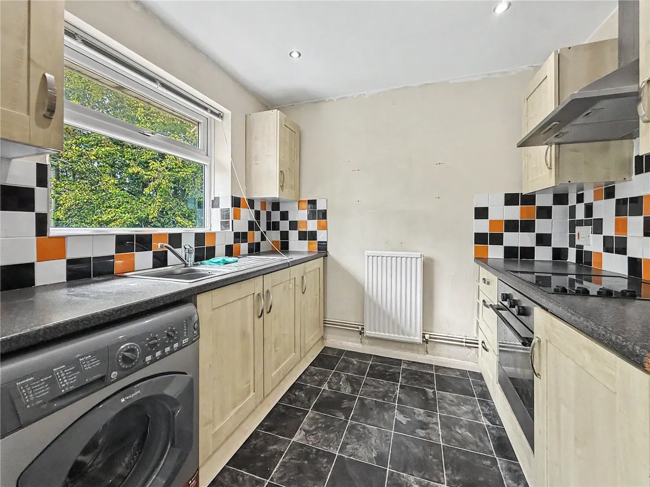 Cibbons Road, Chineham, Basingstoke, Hampshire, RG24, photo 6