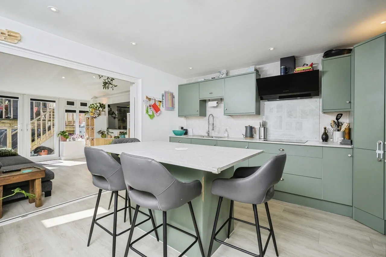 Holmwood Avenue, Plymouth, PL9, photo 6
