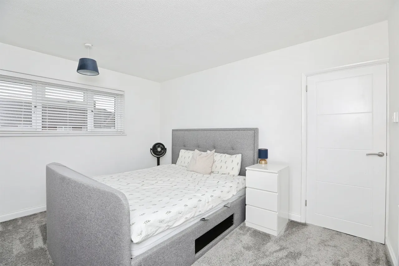 Thames Avenue, Sheerness, ME12, photo 8