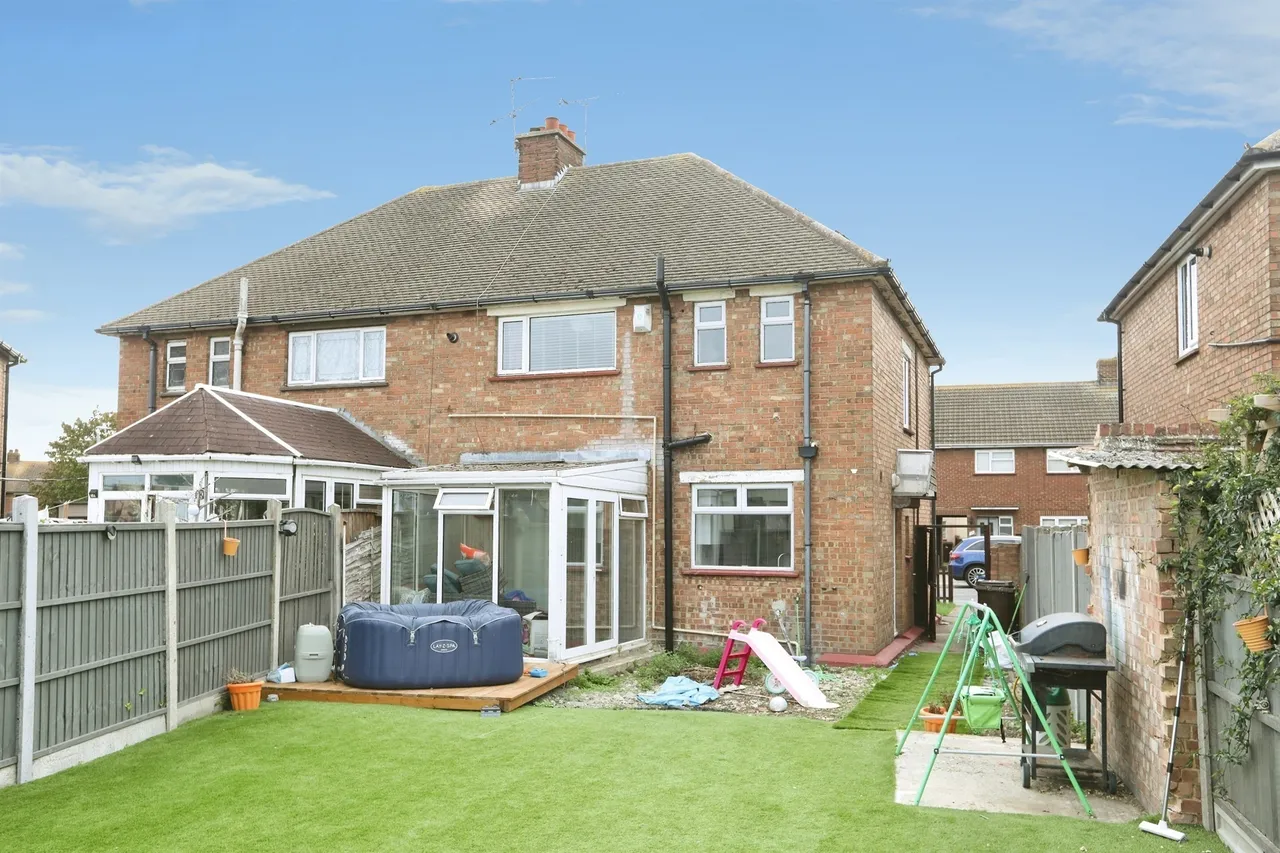 Thames Avenue, Sheerness, ME12, photo 14