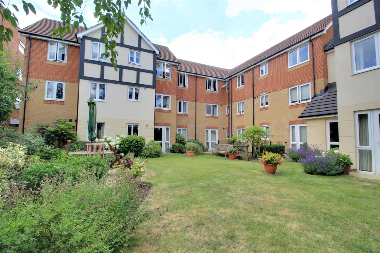 Brambledown Road, Wallington, SM6, photo 16