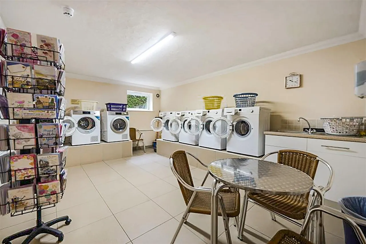 Brambledown Road, Wallington, SM6, photo 14