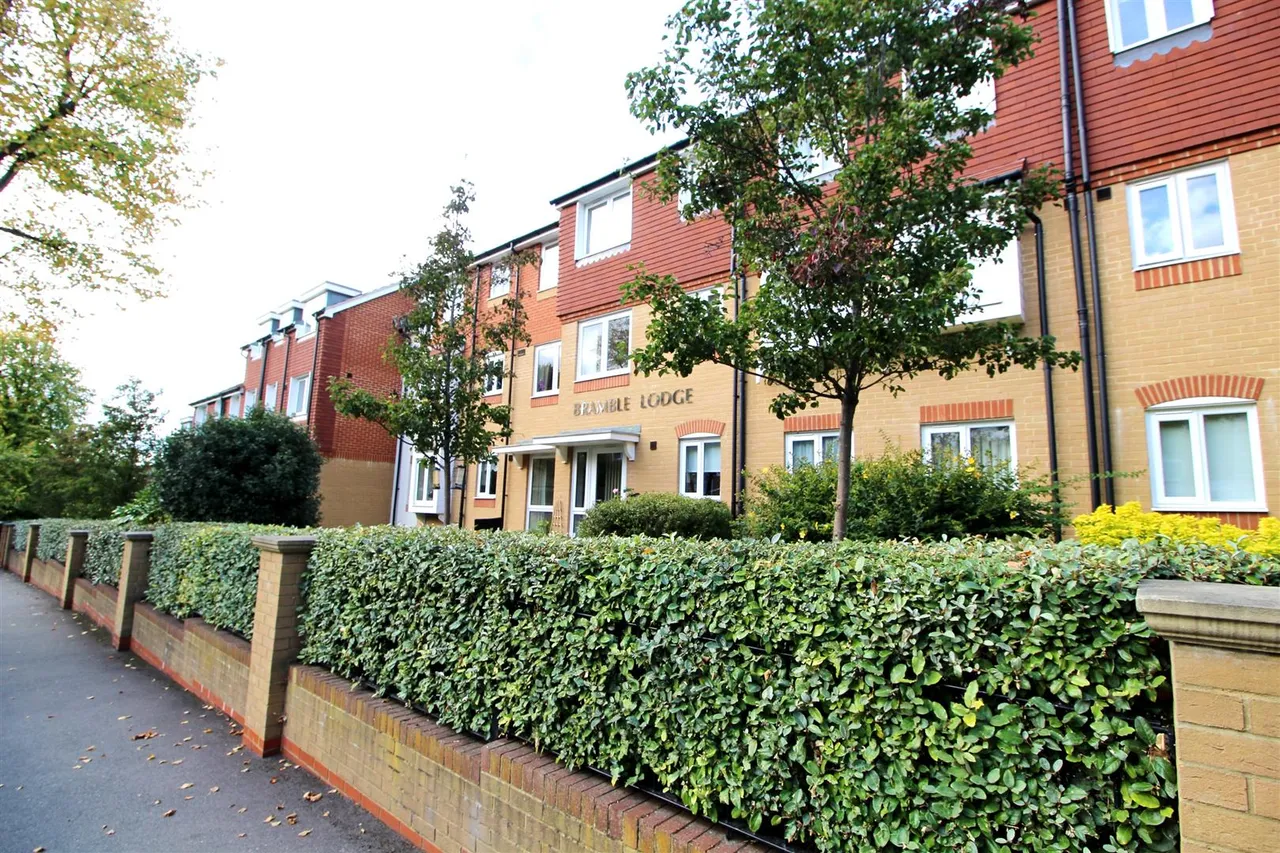 Brambledown Road, Wallington, SM6, photo 15