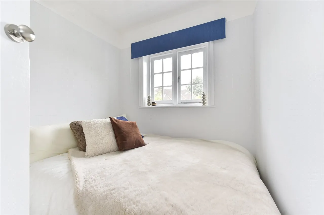 Eastbourne Road, London, W4, photo 7