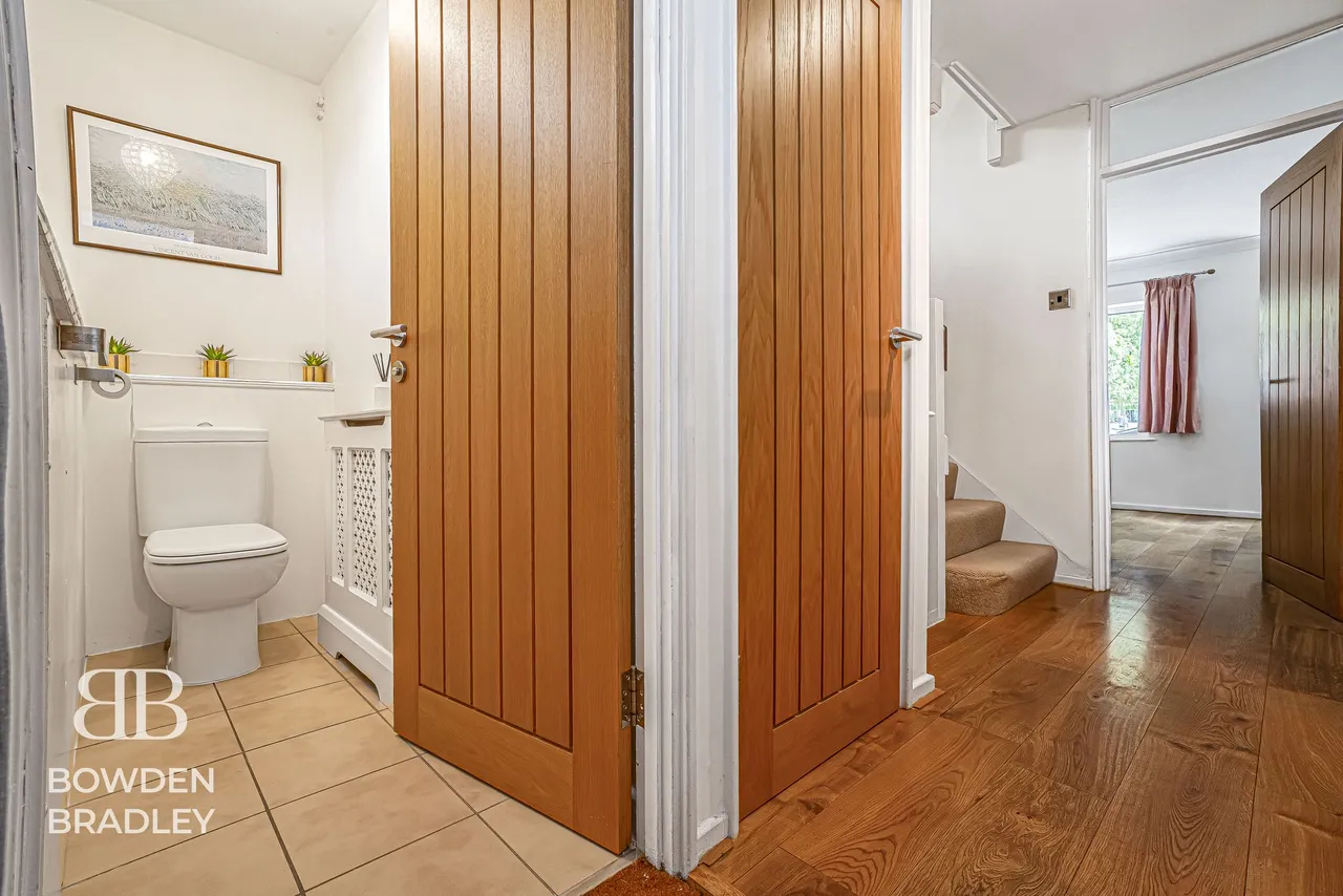 Shillibeer Walk, Chigwell, IG7, photo 9