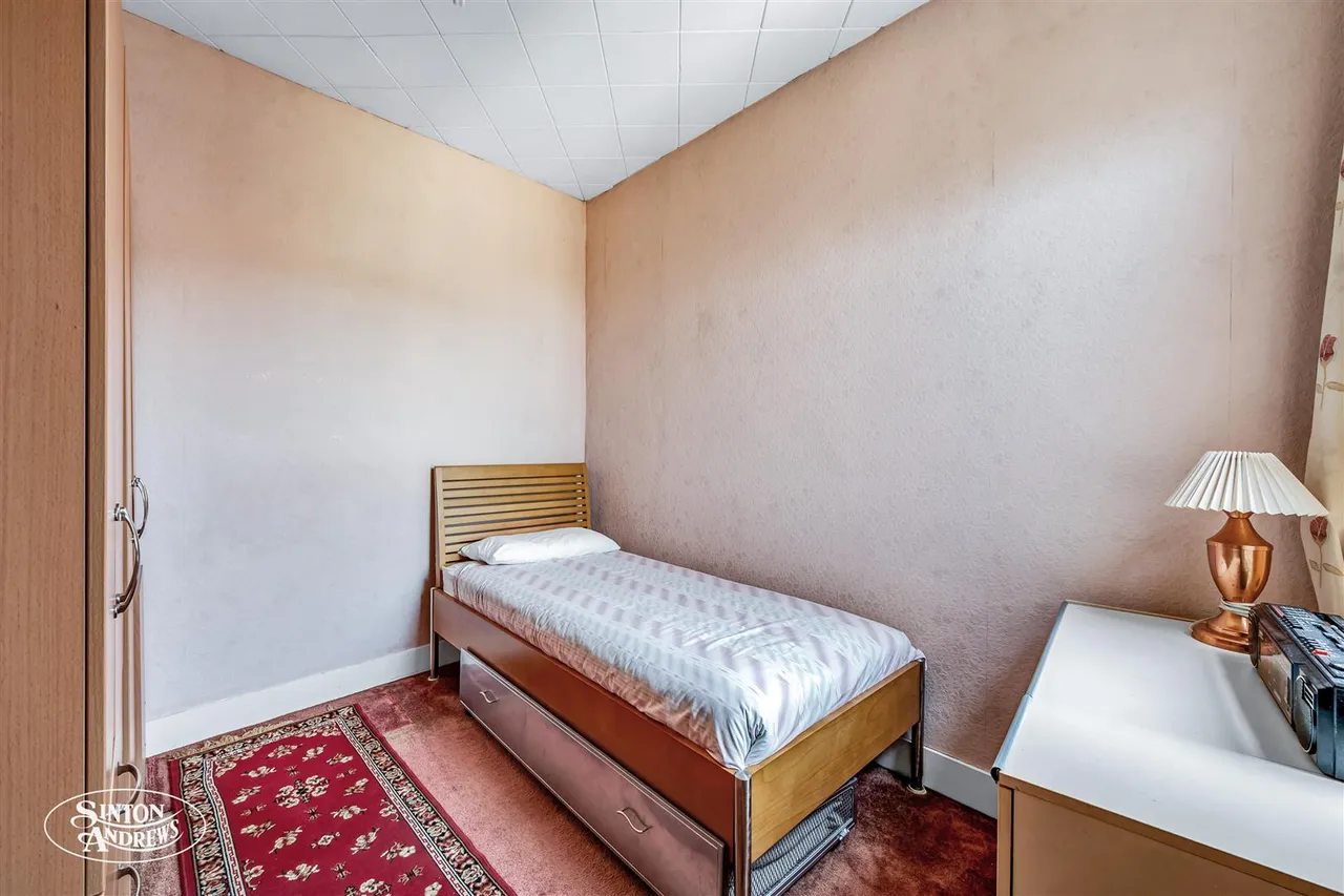 Leighton Road, Northfields, photo 7