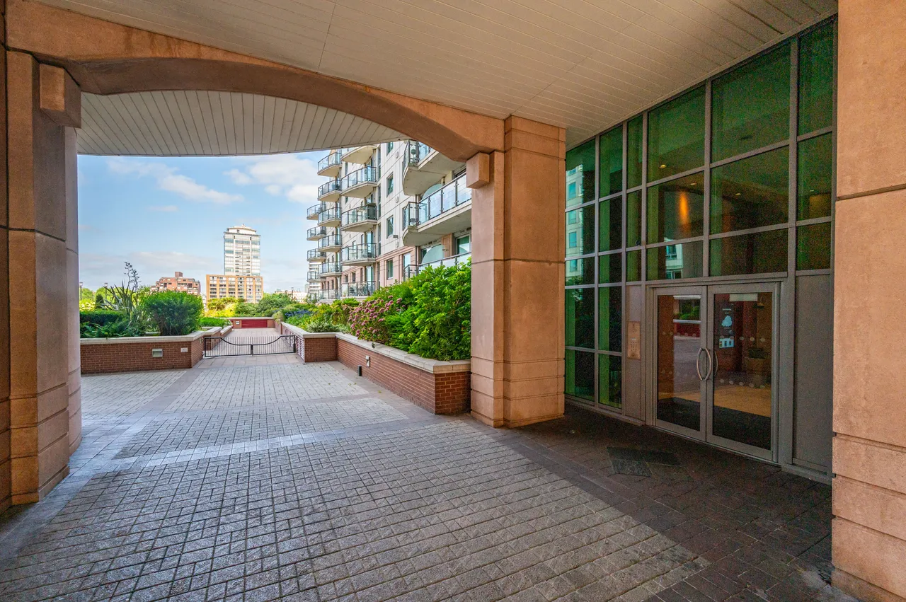 1 bed flat for sale, London, SW8