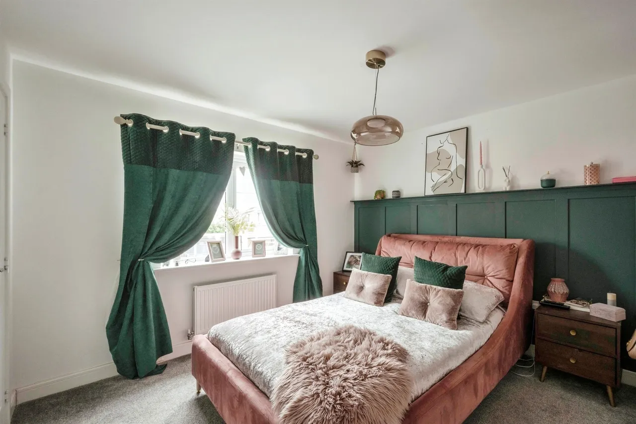 Heatherfields Crescent, New Rossington, DN11, photo 9