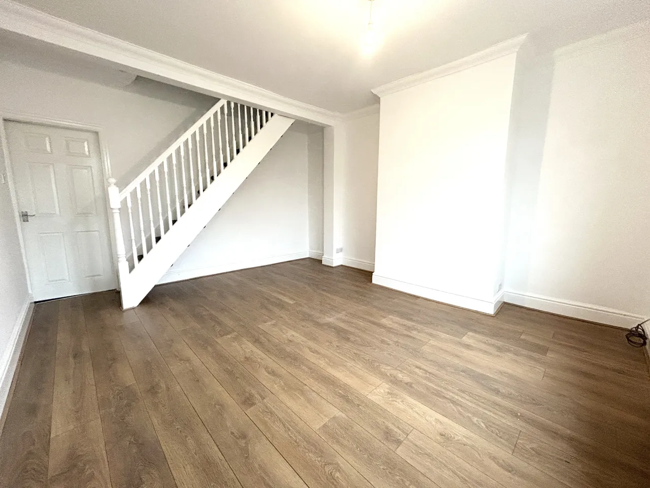 Manchester Road East, M38, photo 6