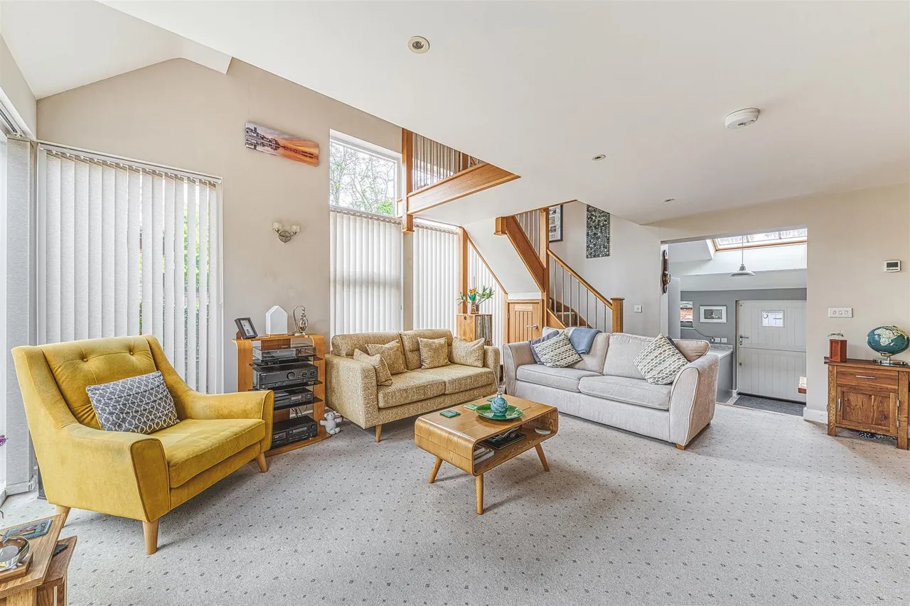 Main Street, Repton, photo 12