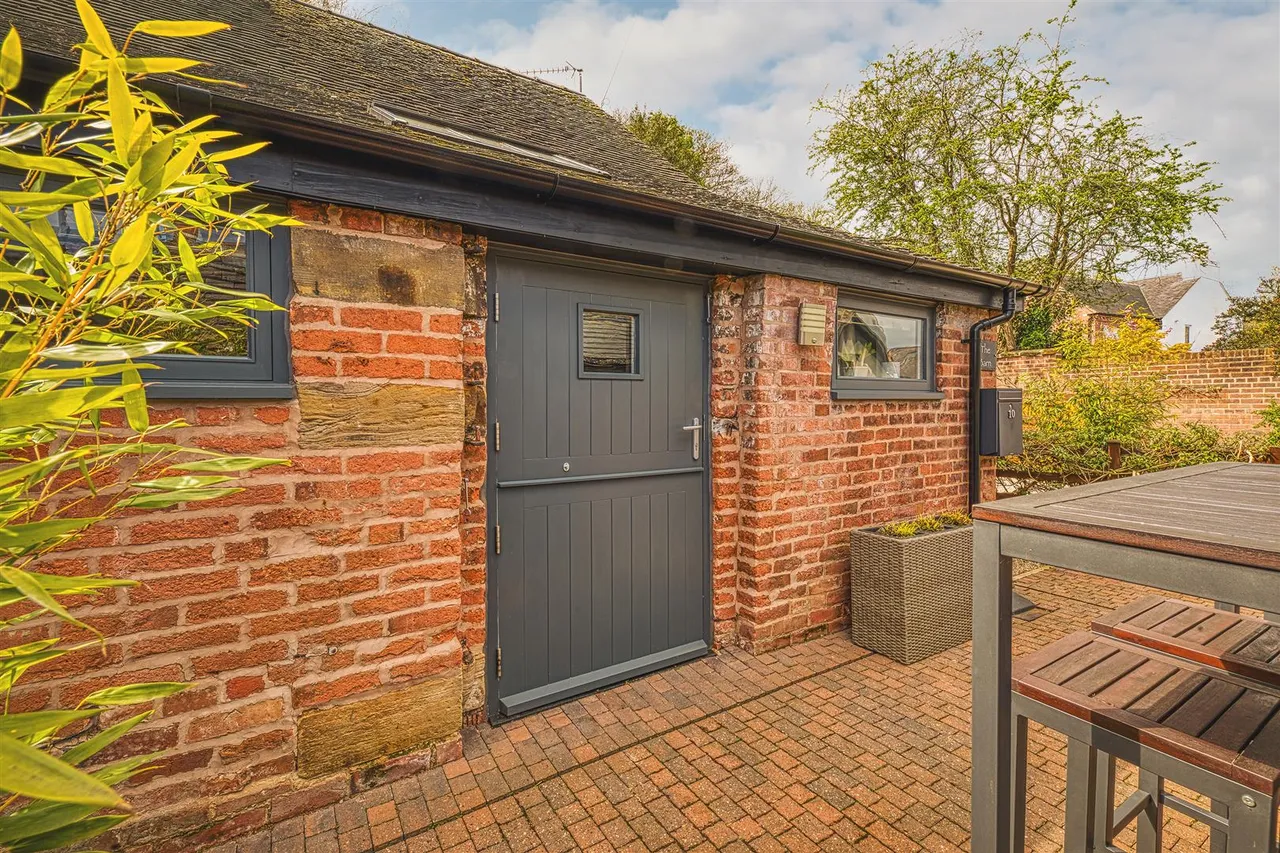 Main Street, Repton, photo 30