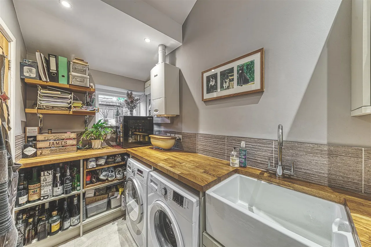 Main Street, Repton, photo 9