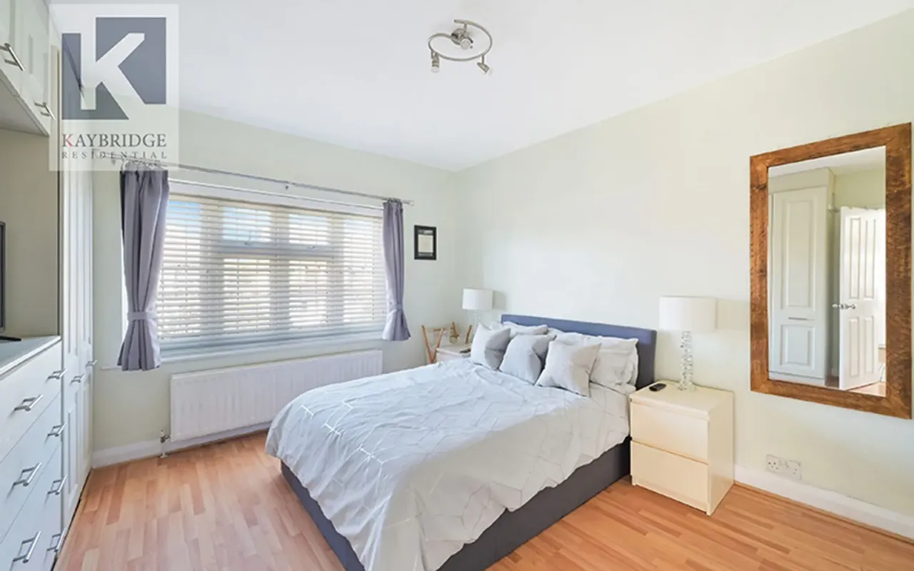 Waverley Road, Epsom, KT17, photo 9