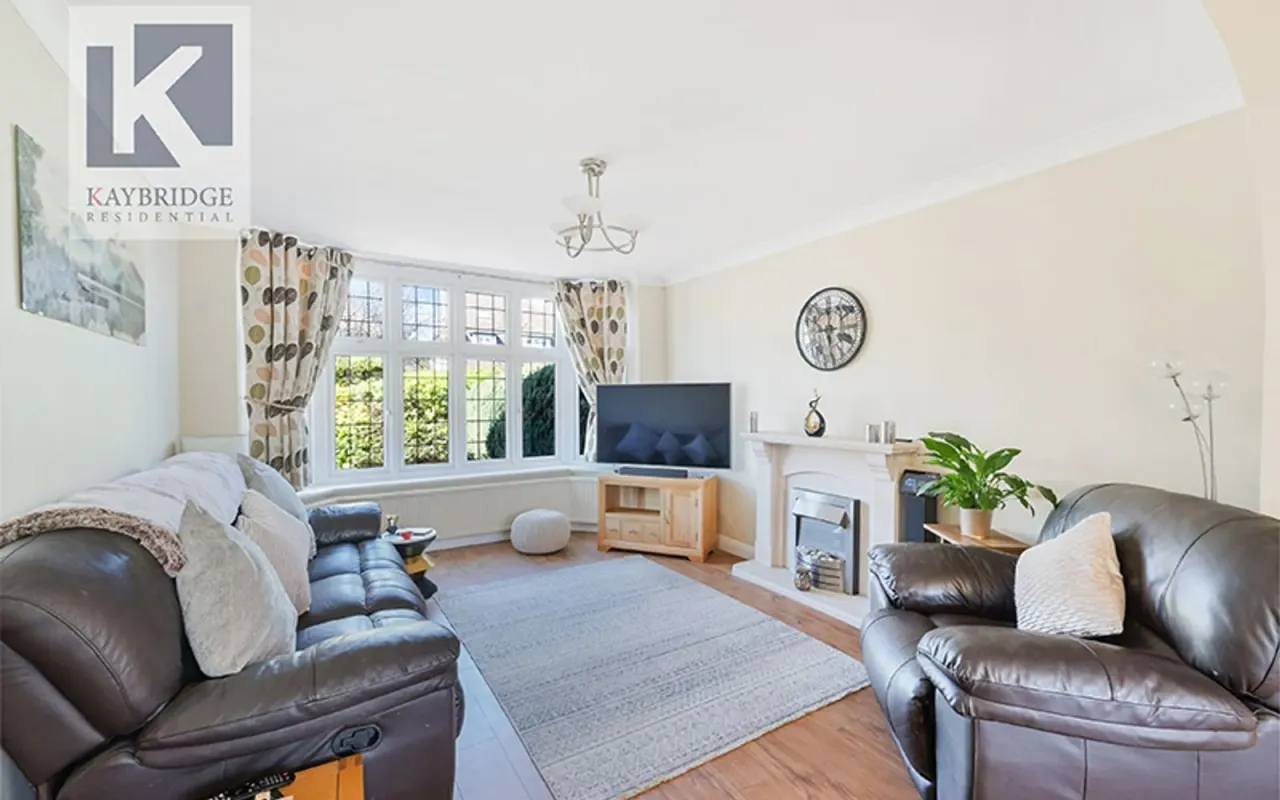 Waverley Road, Epsom, KT17, photo 2