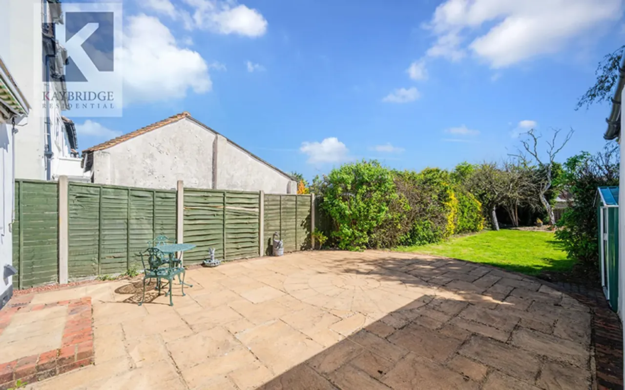 Waverley Road, Epsom, KT17, photo 14