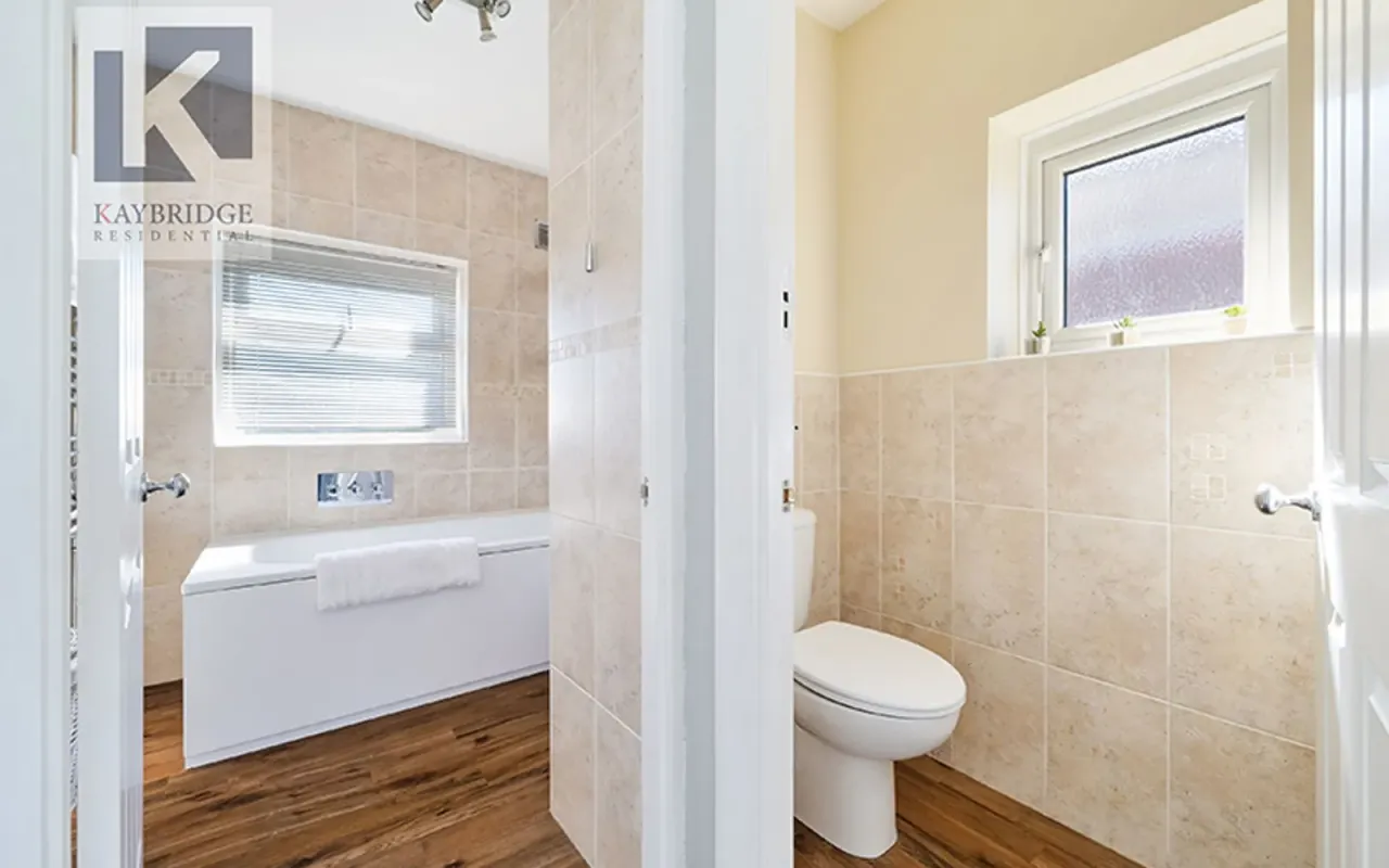 Waverley Road, Epsom, KT17, photo 11
