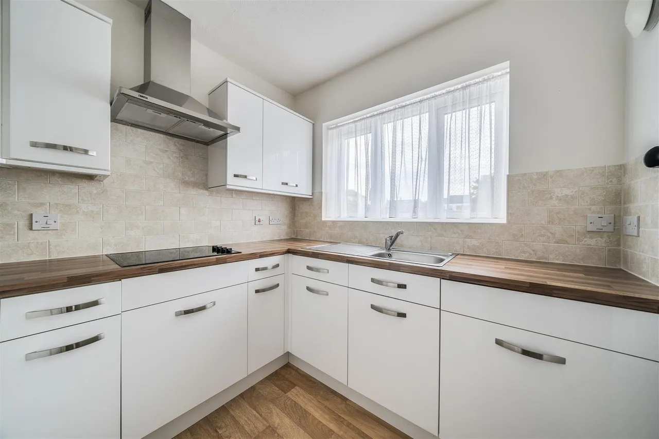 Bradford Street, Tonbridge, TN9, photo 3