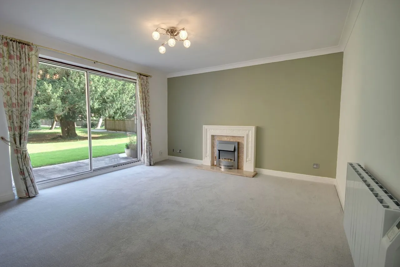 2 bed flat to rent, Long Lane, Beverley, HU17