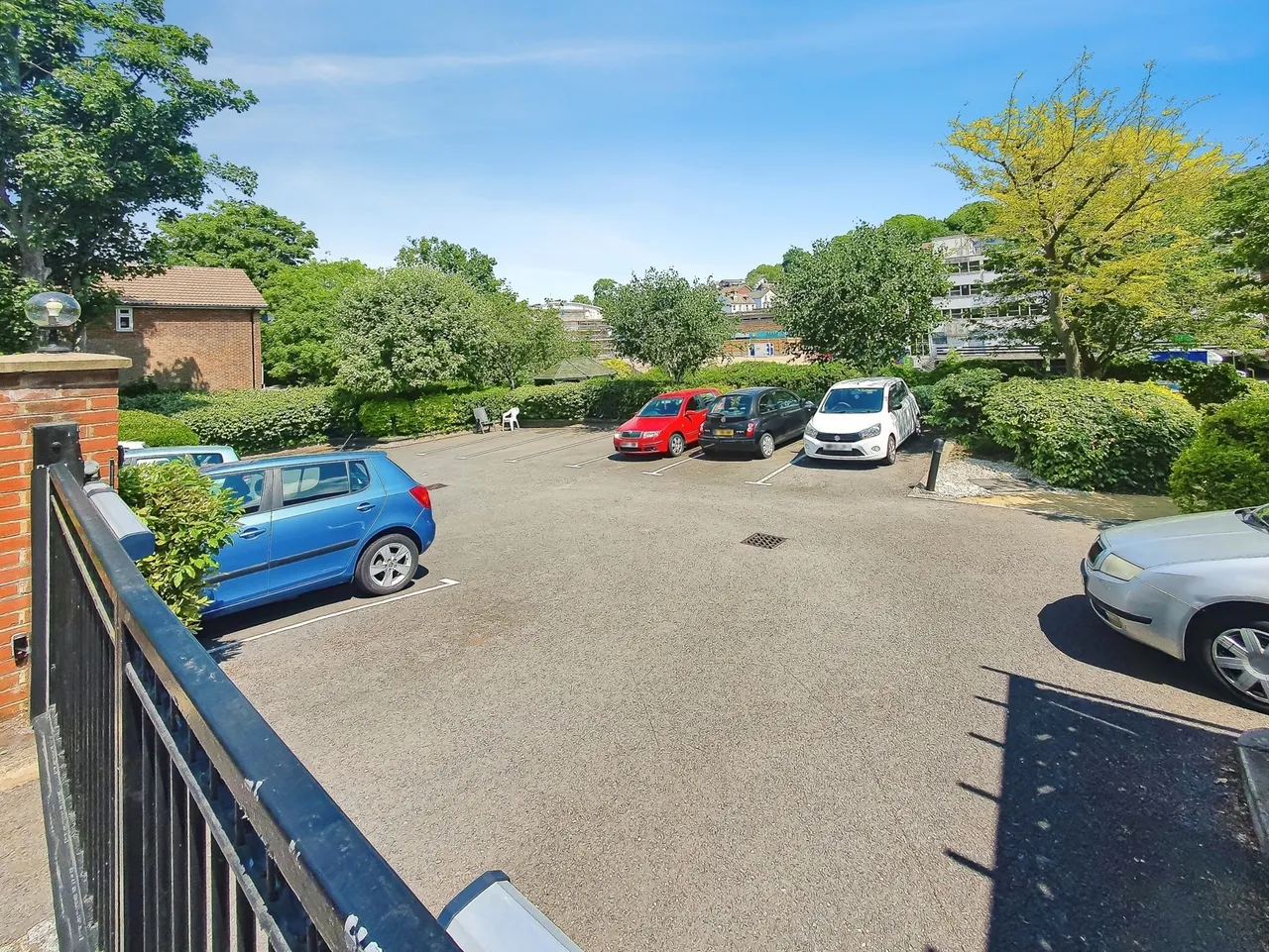 Pegasus Court, Stafford Road, Caterham, Surrey, CR3, photo 14