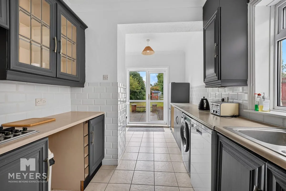 Corhampton Road, Bournemouth, BH6, photo 3