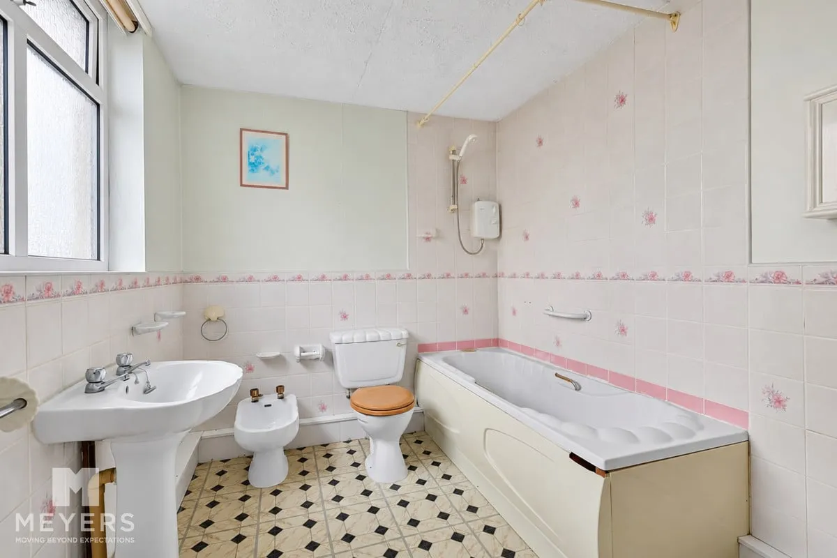 Corhampton Road, Bournemouth, BH6, photo 9