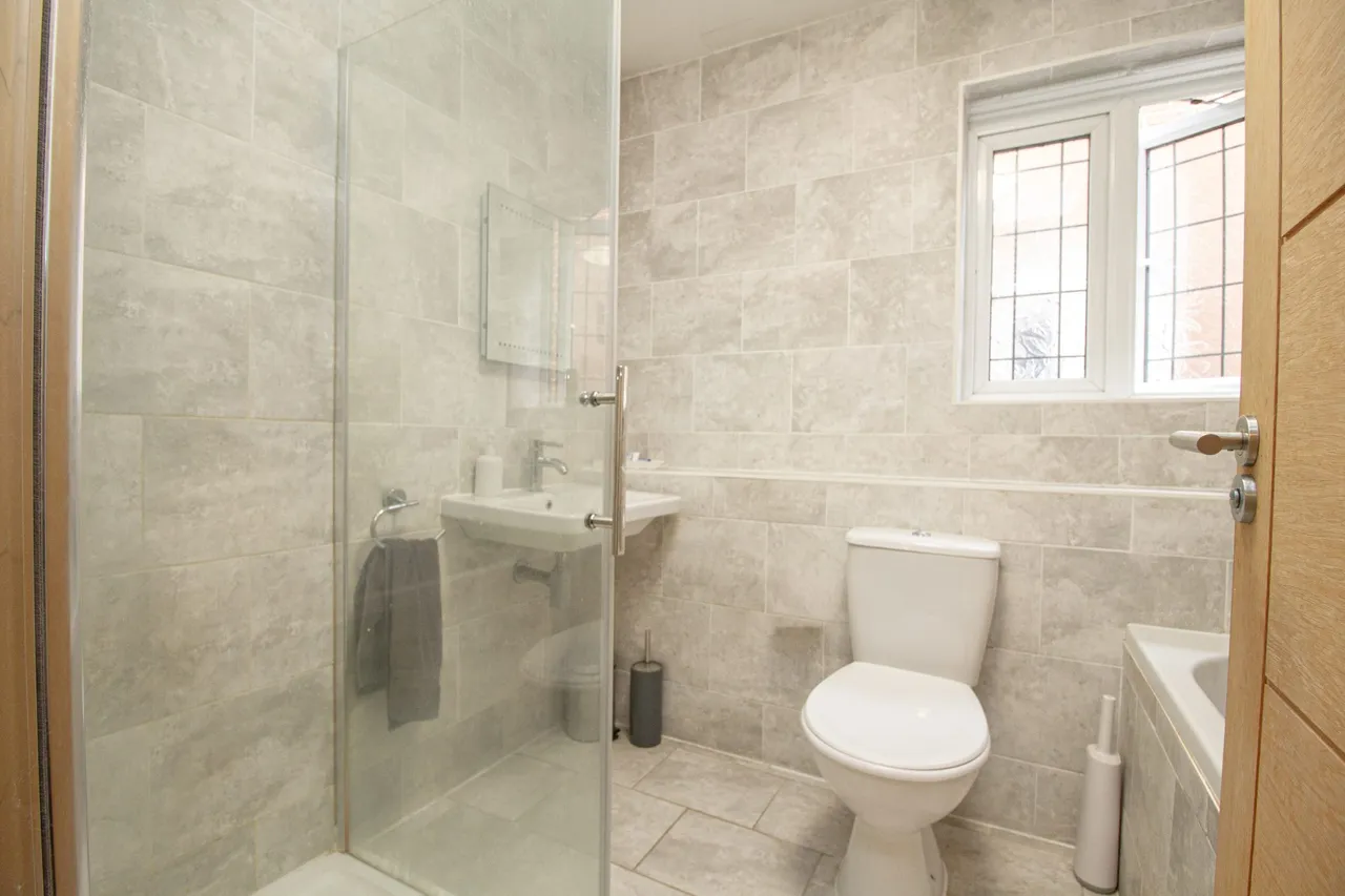 Kingsley Square, Fleet, GU51 1AH, photo 27