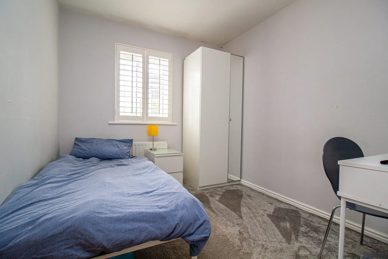 Kingsley Square, Fleet, GU51 1AH, photo 26