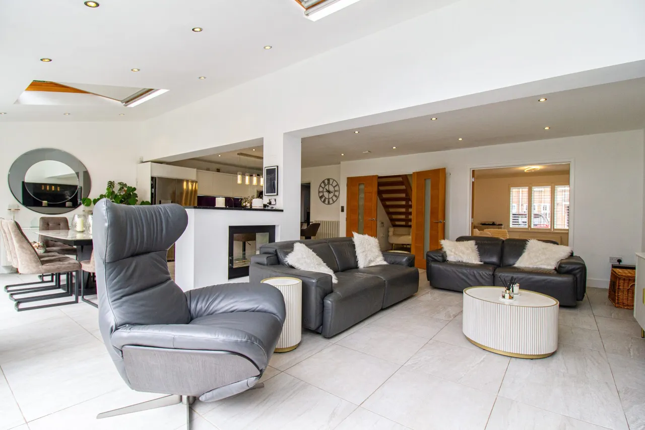 Kingsley Square, Fleet, GU51 1AH, photo 10
