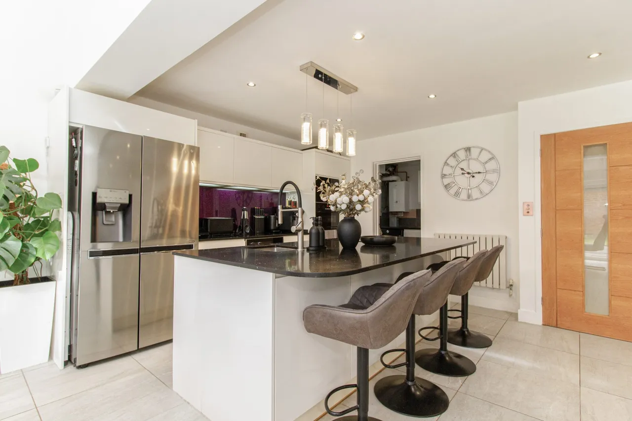 Kingsley Square, Fleet, GU51 1AH, photo 5