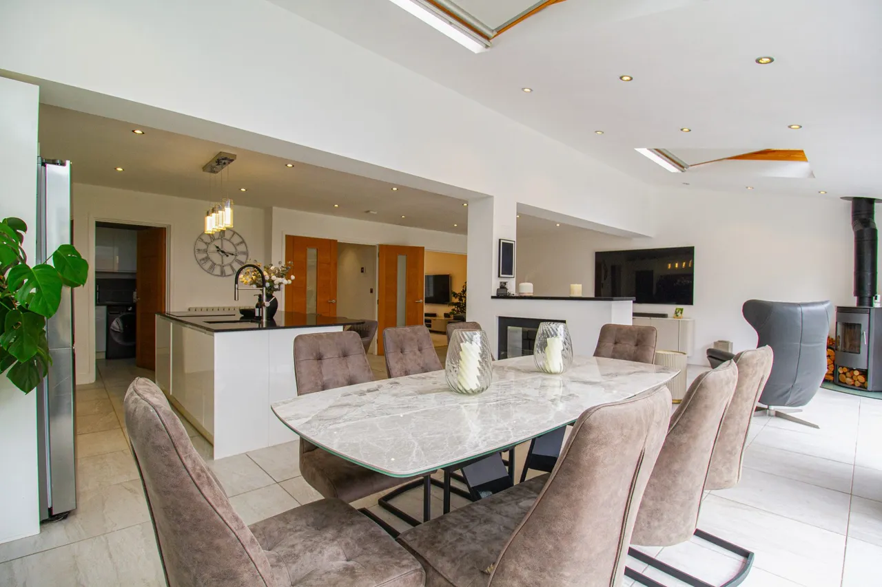 Kingsley Square, Fleet, GU51 1AH, photo 8