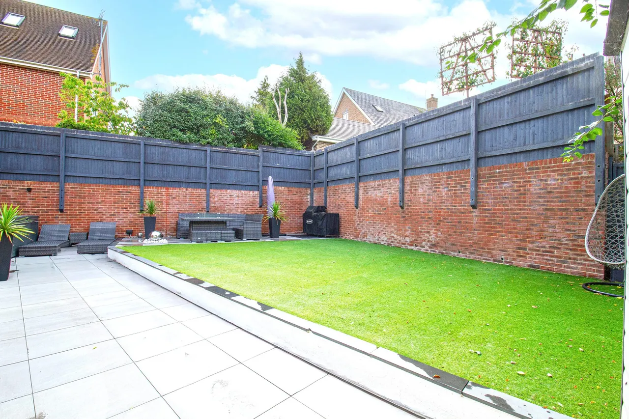 Kingsley Square, Fleet, GU51 1AH, photo 30