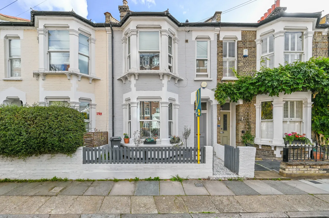 4 bed house for sale, London, W4