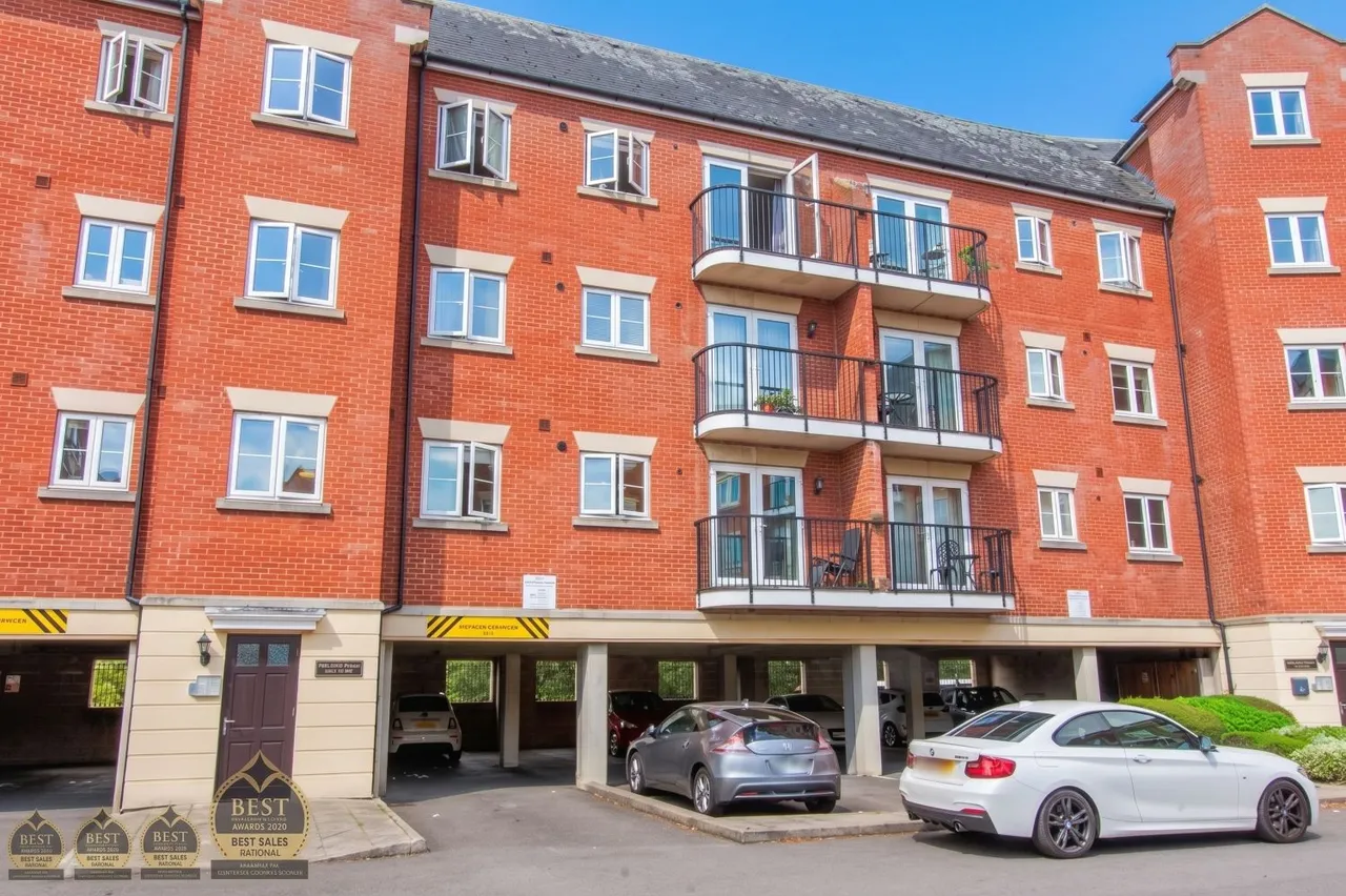 Brookbank Close, Cheltenham, GL50, photo 5