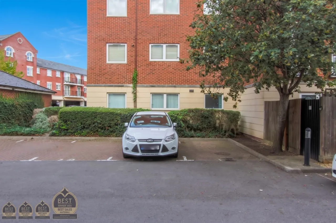 Brookbank Close, Cheltenham, GL50, photo 7