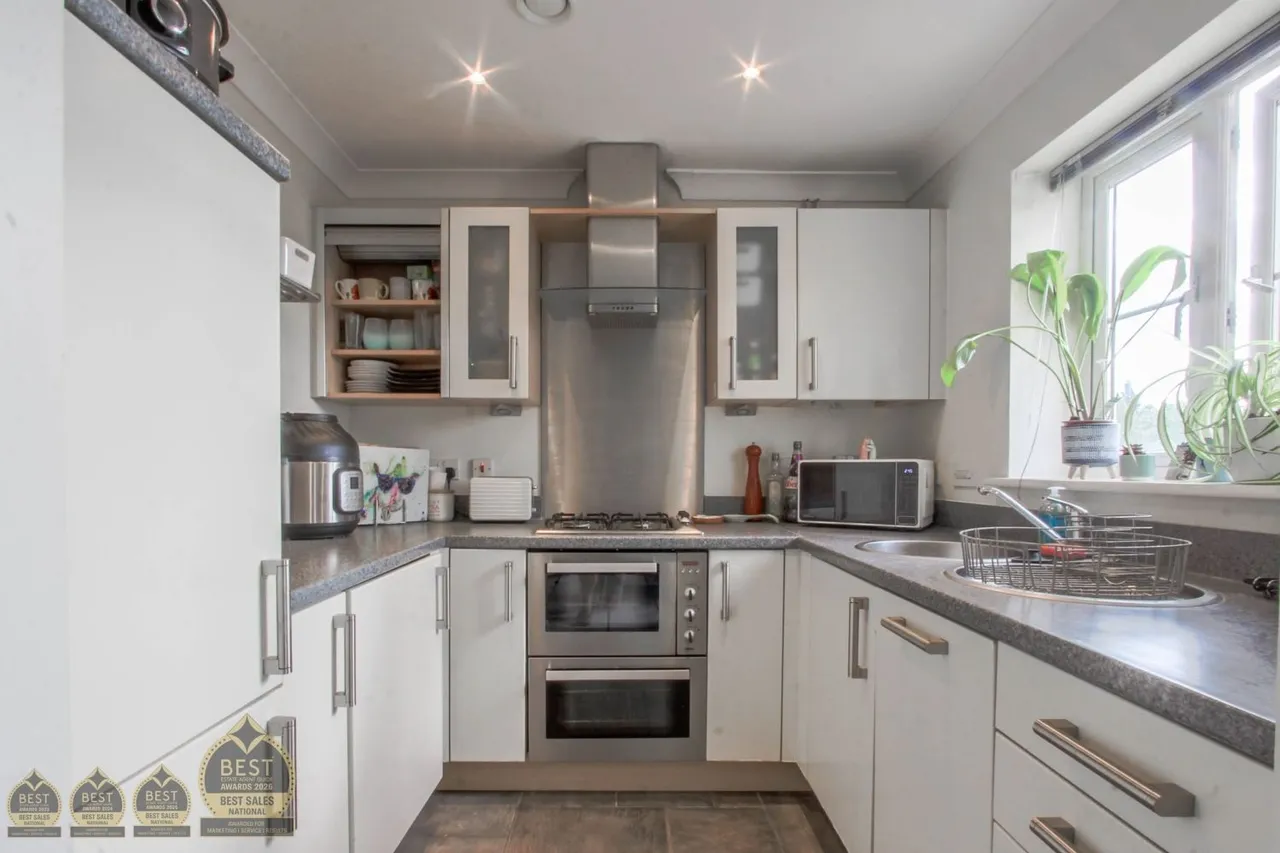 Brookbank Close, Cheltenham, GL50, photo 2