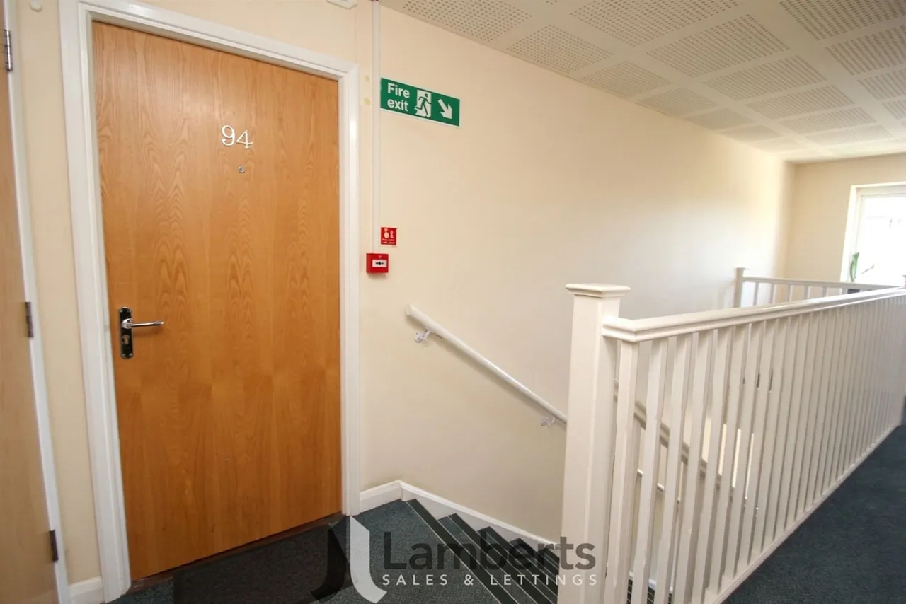 94 Gloucester Close, Redditch, photo 11